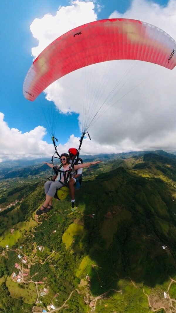 PARAGLIDING TANDEM EXPERIENCE - Image 2